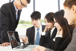 採用情報